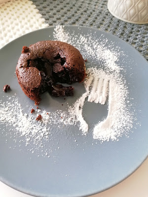 Domowa lava cake - ciastko z płynną czekoladą